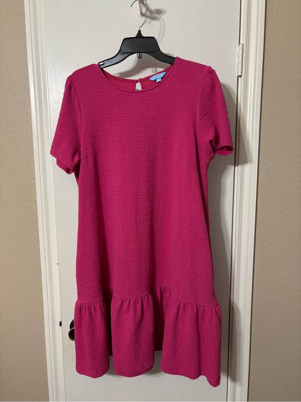 Draper James Magenta Short Sleeve Ruffle-Hem Mini Dress -L